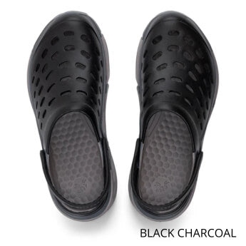 joybees-trekking-clog-black