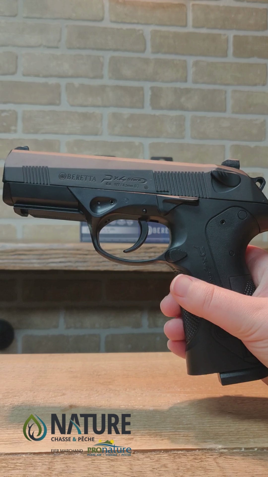 beretta-pistolet-px4-storm